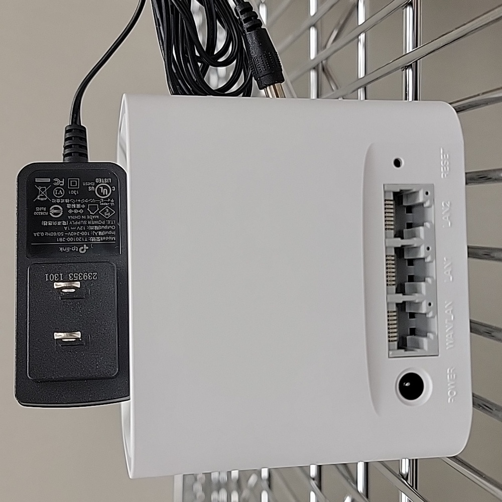 TP-Link Router HX220 AX1800 Mesh Excellent Condition Tested Works. - Picture 4 of 6